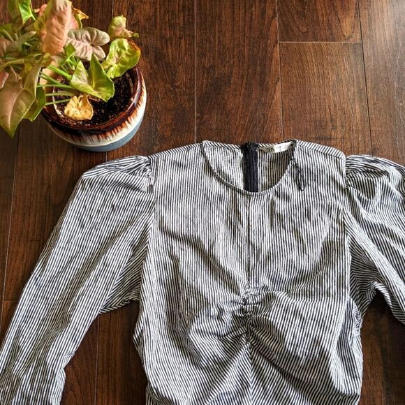 $5 Item! Zara NWOT XS Striped Floral Puffed Sleeve Ruched Front Back Zip Blouse - Picture 5 of 7